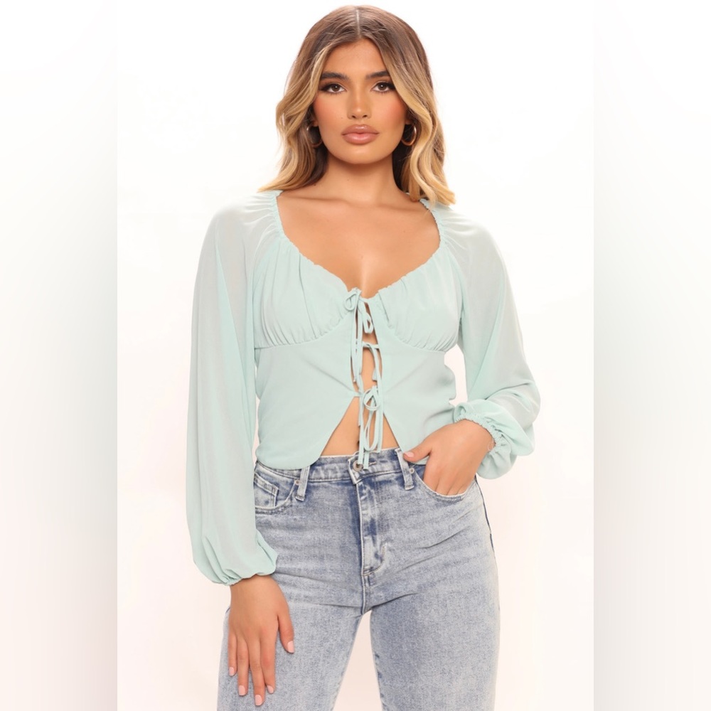 NWOT Fashion Nova Tie Front Flirty Nights Blouse Mint size Medium